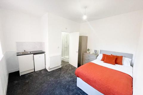 undefined, Warwick Road, Tyseley, Birmingham, B11