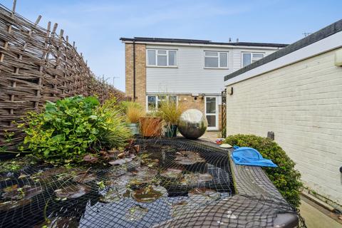 2 Kitchener Close, St Albans, AL1 5RH