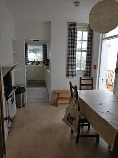 4 bedroom terraced house to rent, Gordon Road, Exeter