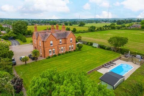 5 bedroom detached house for sale, Stoke Road Wychbold Droitwich Spa, Worcestershire, WR9 0BT