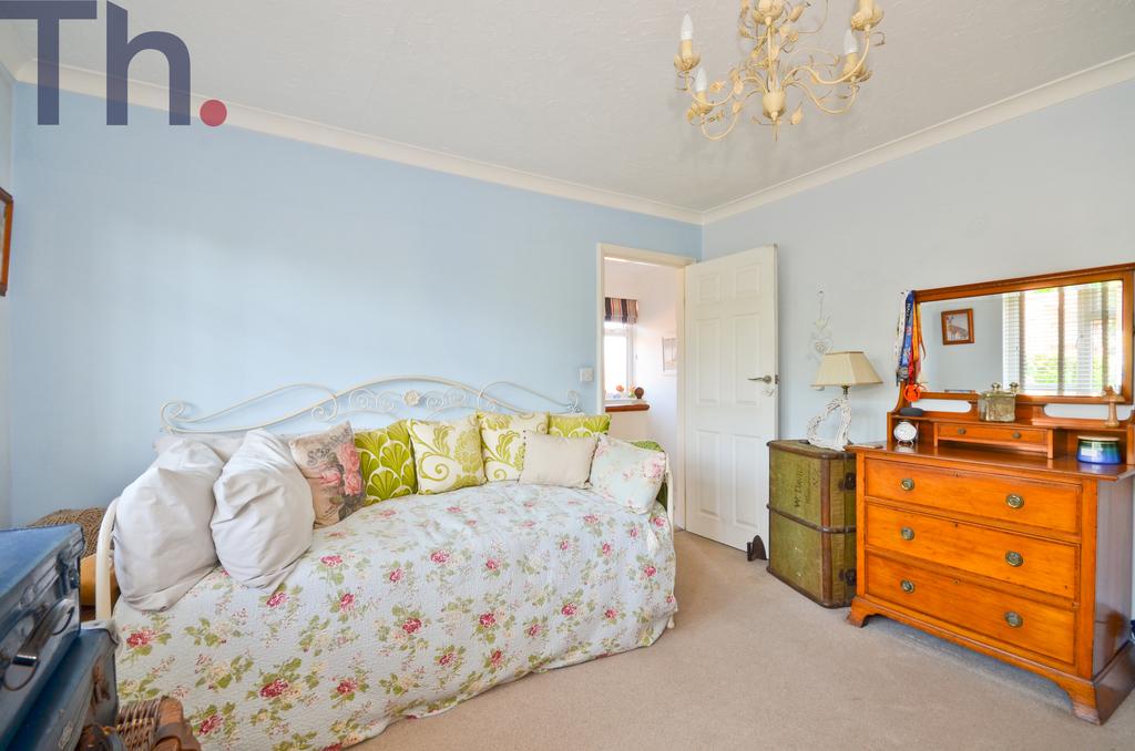 Bedroom 2.JPG