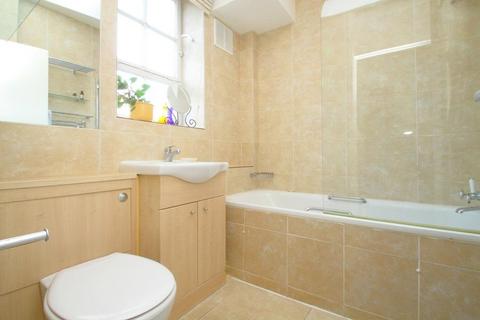 1 bedroom apartment to rent, Archer House, SW11