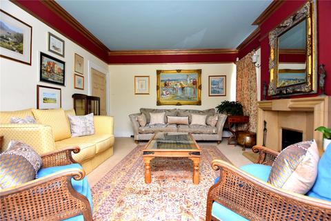 Gainsborough Lodge Bishops Hill, Ipswich, IP3 8EJ