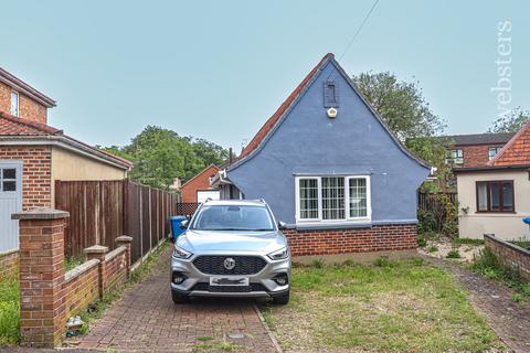 3 bedroom detached bungalow for sale, Glenmore Gardens, Norwich NR3