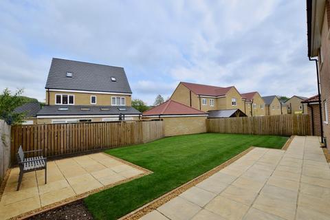 4 bedroom detached house for sale, Grainger Drive, Pocklington