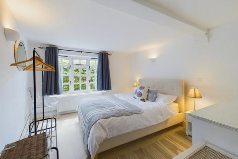 2 bedroom cottage to rent, Hammersley Lane, Penn, Buckinghamshire, HP10 8HE