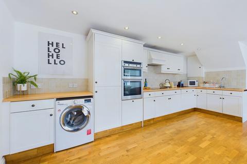 2 bedroom cottage to rent, Hammersley Lane, Penn, Buckinghamshire, HP10 8HE