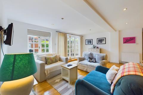 2 bedroom cottage to rent, Hammersley Lane, Penn, Buckinghamshire, HP10 8HE