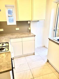 2 bedroom flat to rent, Uphill Drive, London NW9