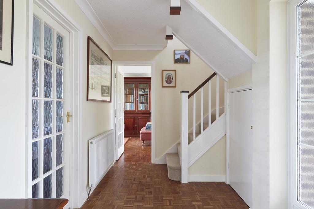 2 Ferndale Close 240524 4