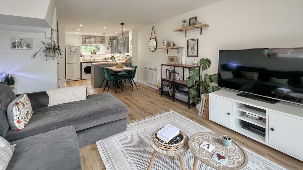 Lounge/kitchen/dining room