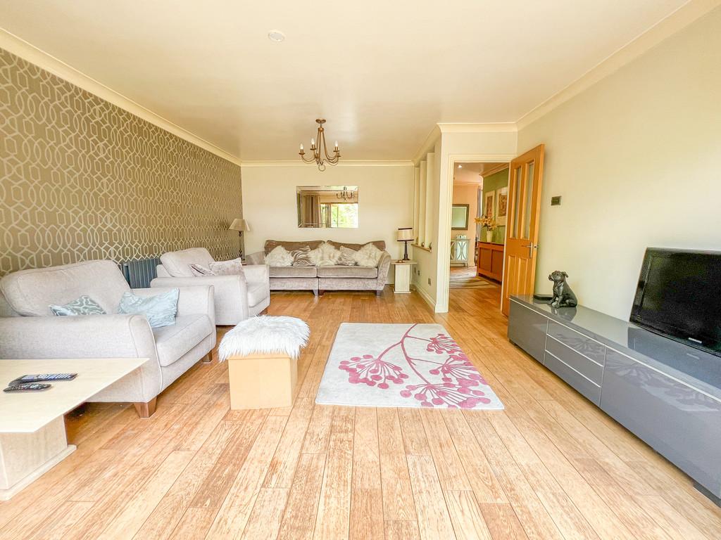 Lounge 1