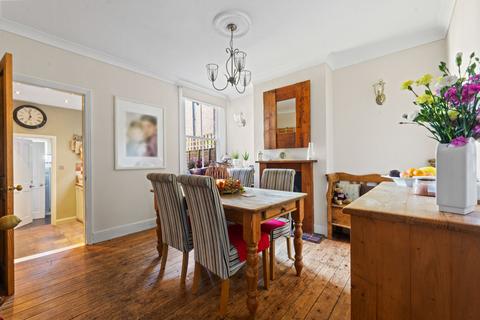 43 Mellows Road, Wallington, SM6 8PS