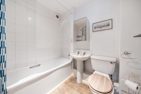 19 Rossignol Gardens, Carshalton, SM5 2ED