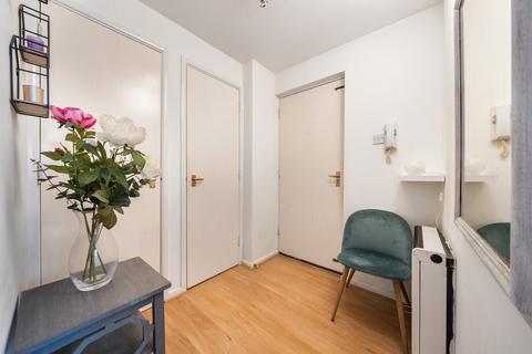 19 Rossignol Gardens, Carshalton, SM5 2ED