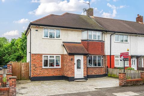 4 bedroom end of terrace house for sale, Culvers Avenue, Carshalton