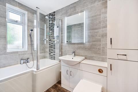 94 Culvers Avenue, Carshalton, SM5 2BJ