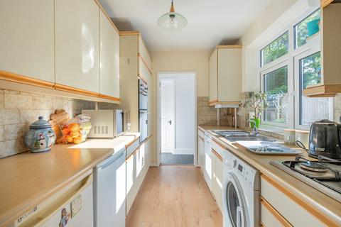 15 North Avenue, Carshalton, SM5 4LQ