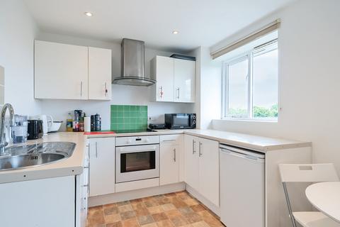 80 New Road, Mitcham, CR4 4LT