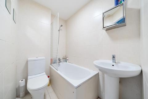 80 New Road, Mitcham, CR4 4LT