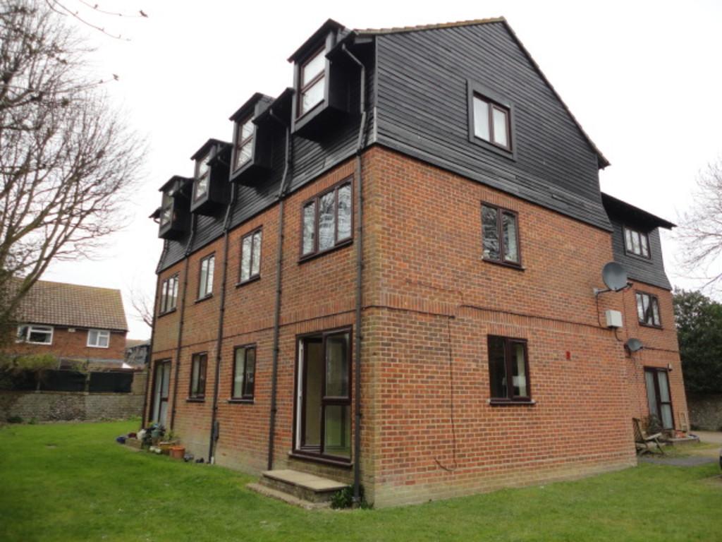 Mill Road, Eastbourne BN21 1 bed apartment for sale £152,000
