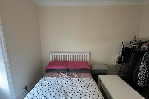 1 bedroom apartment to rent, Seaside Road, East Sussex BN21
