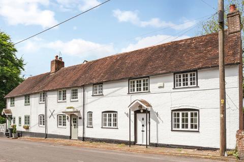 3 bedroom end of terrace house for sale, Meonstoke, Hampshire