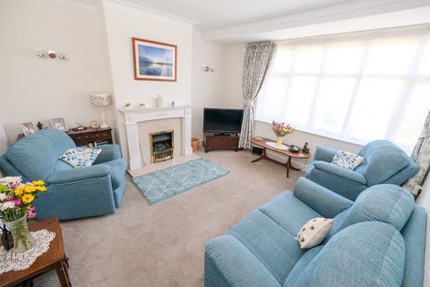 3 bedroom semi-detached house for sale, Elm Grove, Orpington