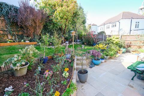 3 bedroom semi-detached house for sale, Elm Grove, Orpington