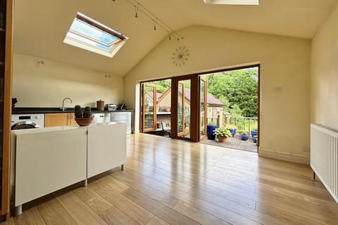 73 Monks Orchard Road, Beckenham, BR3 3BJ