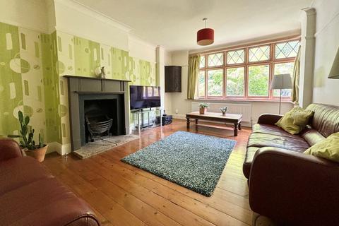 73 Monks Orchard Road, Beckenham, BR3 3BJ