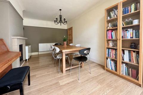 73 Monks Orchard Road, Beckenham, BR3 3BJ