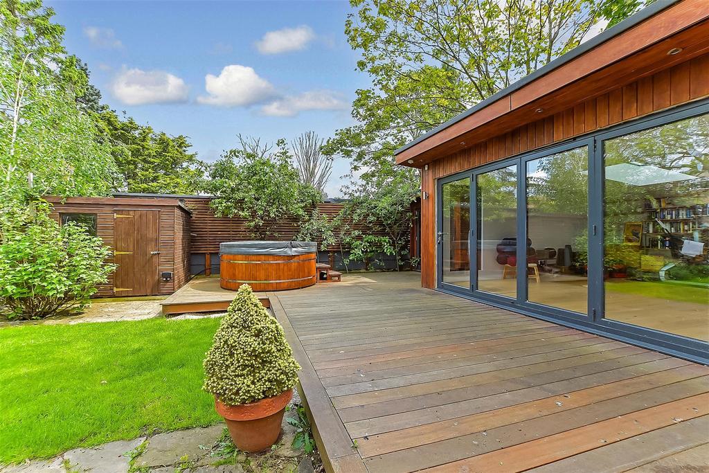Patio/Decking