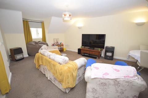 3 bedroom apartment for sale, Heatley Court, Whitchurch