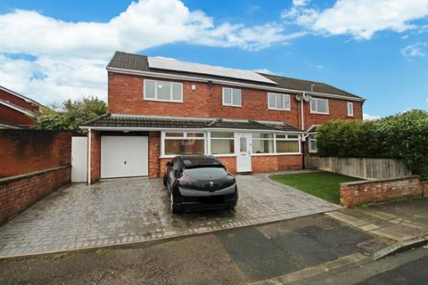3 Coniston Road, Blackrod, Bolton, BL6 5DW