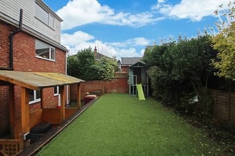 3 Coniston Road, Blackrod, Bolton, BL6 5DW