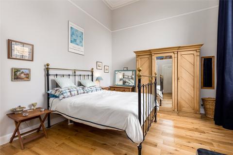 39/3 Constitution Street, Edinburgh, EH6 7BG