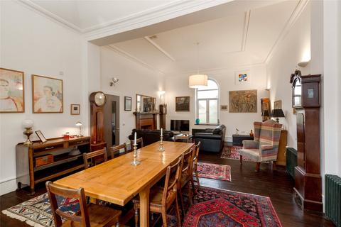 99 Constitution Street, Edinburgh, EH6 7AE