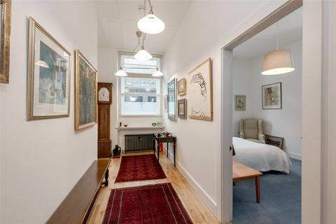 99 Constitution Street, Edinburgh, EH6 7AE