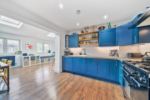 27 Percy Road, Guildford, GU2 9PA