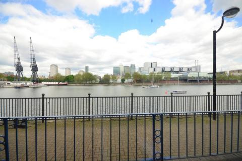 2 bedroom flat to rent, Quay View Apartments, Isle Of Dogs, London, E14