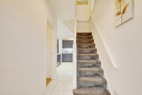 33 Beresford Road, Southend-on-sea, SS1 2TW