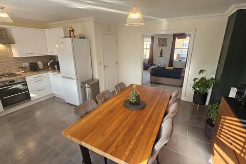 12 Carter Road, Sprowston, Norwich, NR7 8GQ