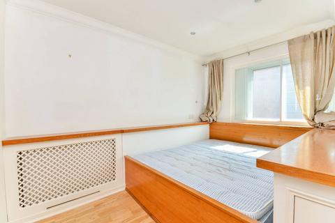 3 bedroom flat to rent, Hogarth Road, Earls Court, London, SW5