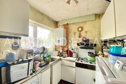 3 bedroom semi-detached house for sale, Oulton Crescent, Potters Bar EN6