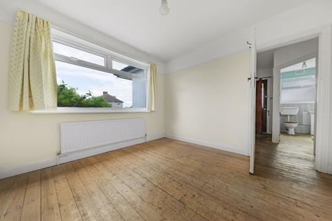18 Lodge Close, Orpington, BR6 0QQ