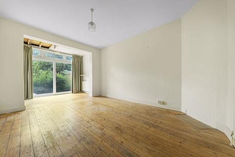 18 Lodge Close, Orpington, BR6 0QQ