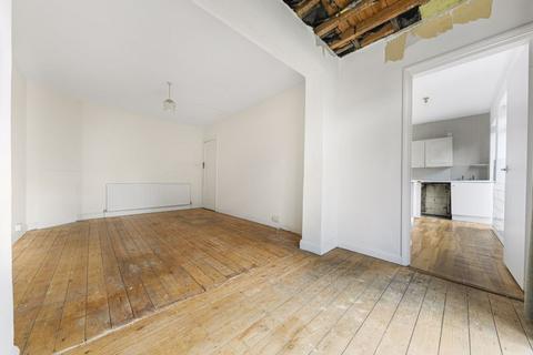 18 Lodge Close, Orpington, BR6 0QQ