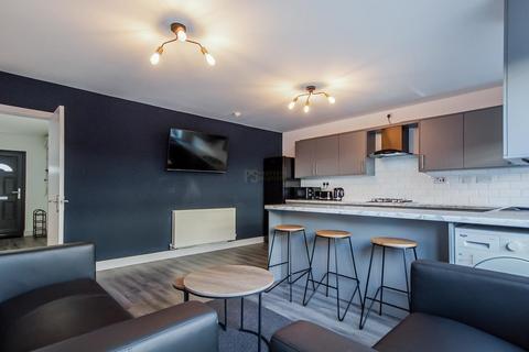 5 bedroom terraced house to rent, Ashford Street, Stoke-on-Trent ST4