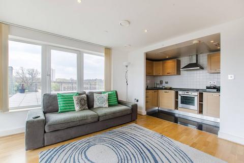 2 bedroom flat to rent, Mizzen Mast, Woolwich, London, SE18